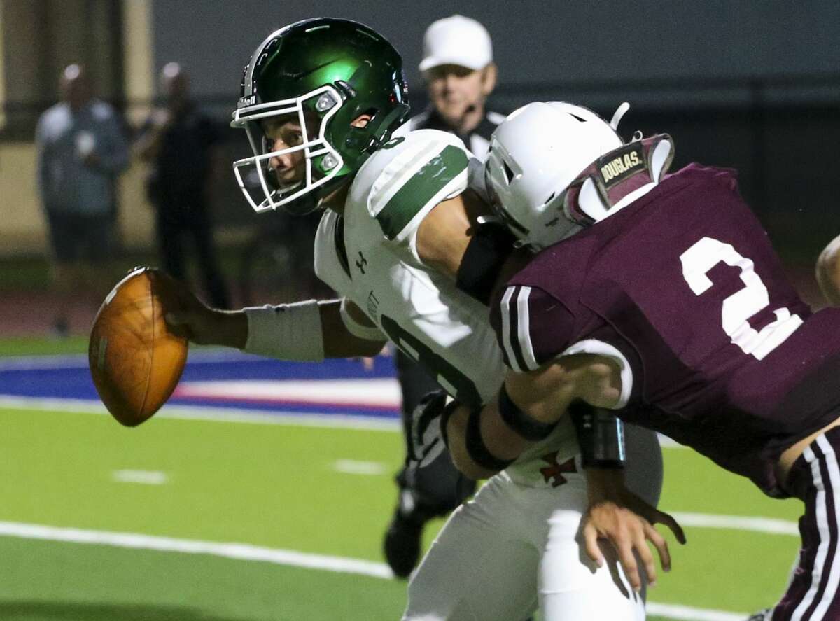 Offense propels Pearland past Strake Jesuit