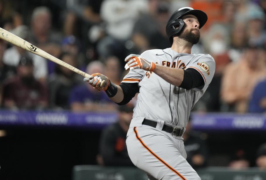 SF Giants' magic number falls to six behind Brandon Belt's big night