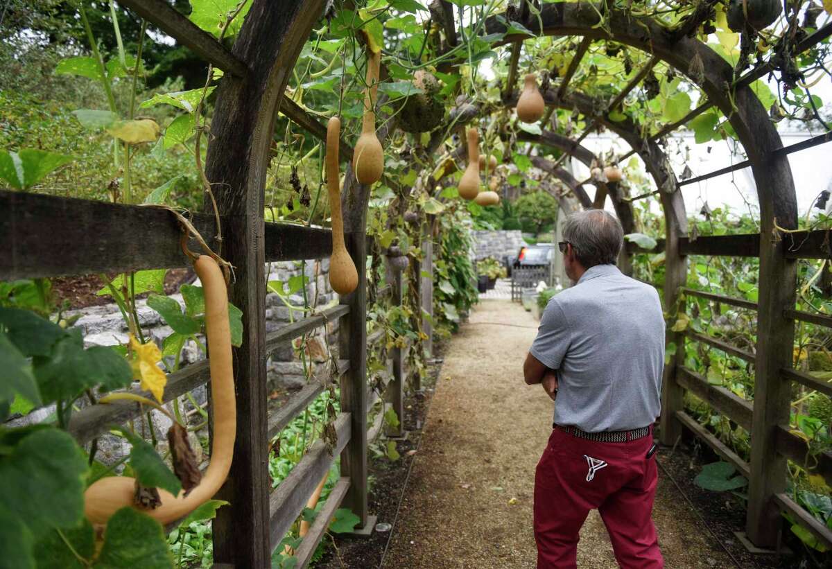 Sleepy Cat Farm A gardener’s garden blooms in Backcountry Greenwich