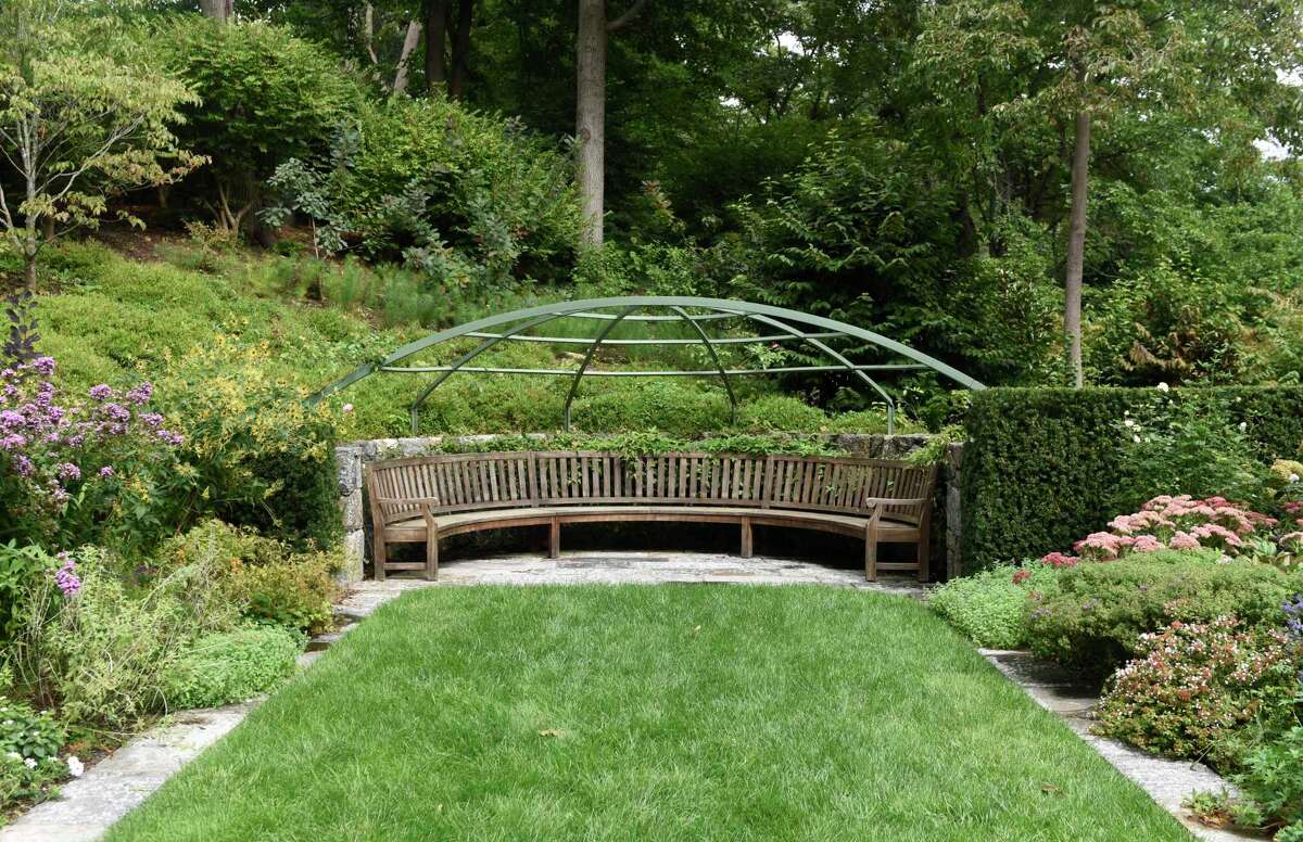 Sleepy Cat Farm A gardener’s garden blooms in Backcountry Greenwich