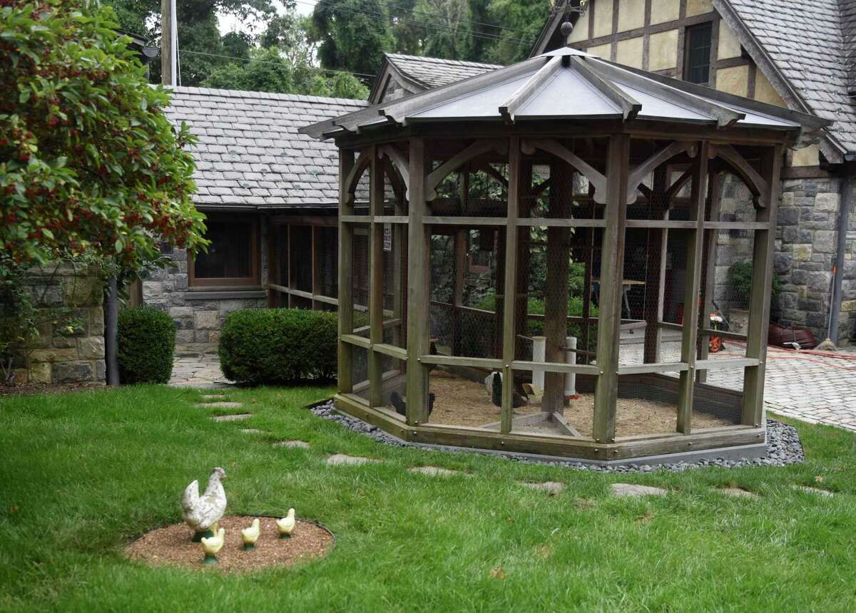 Sleepy Cat Farm A gardener’s garden blooms in Backcountry Greenwich