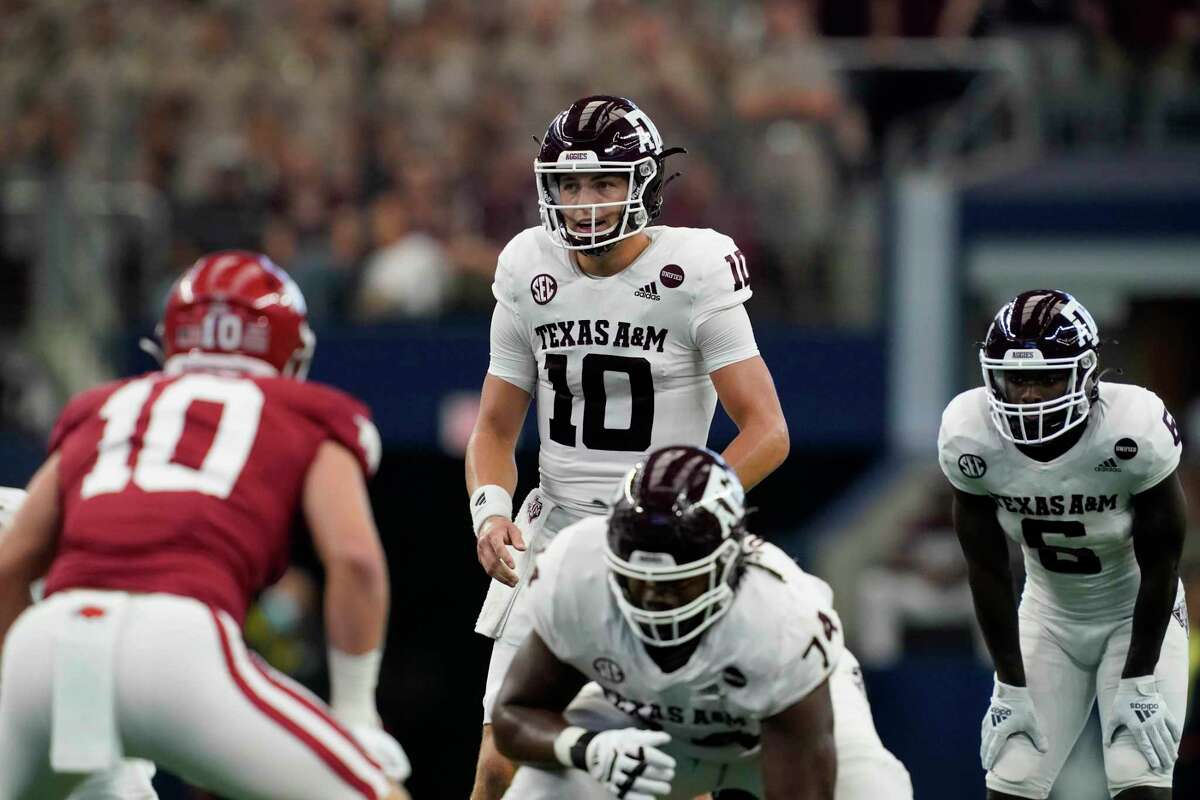 The A&M offense and QB Zach Calzada didn’t hit the medium passes against Arkansas and scored only 10 points.