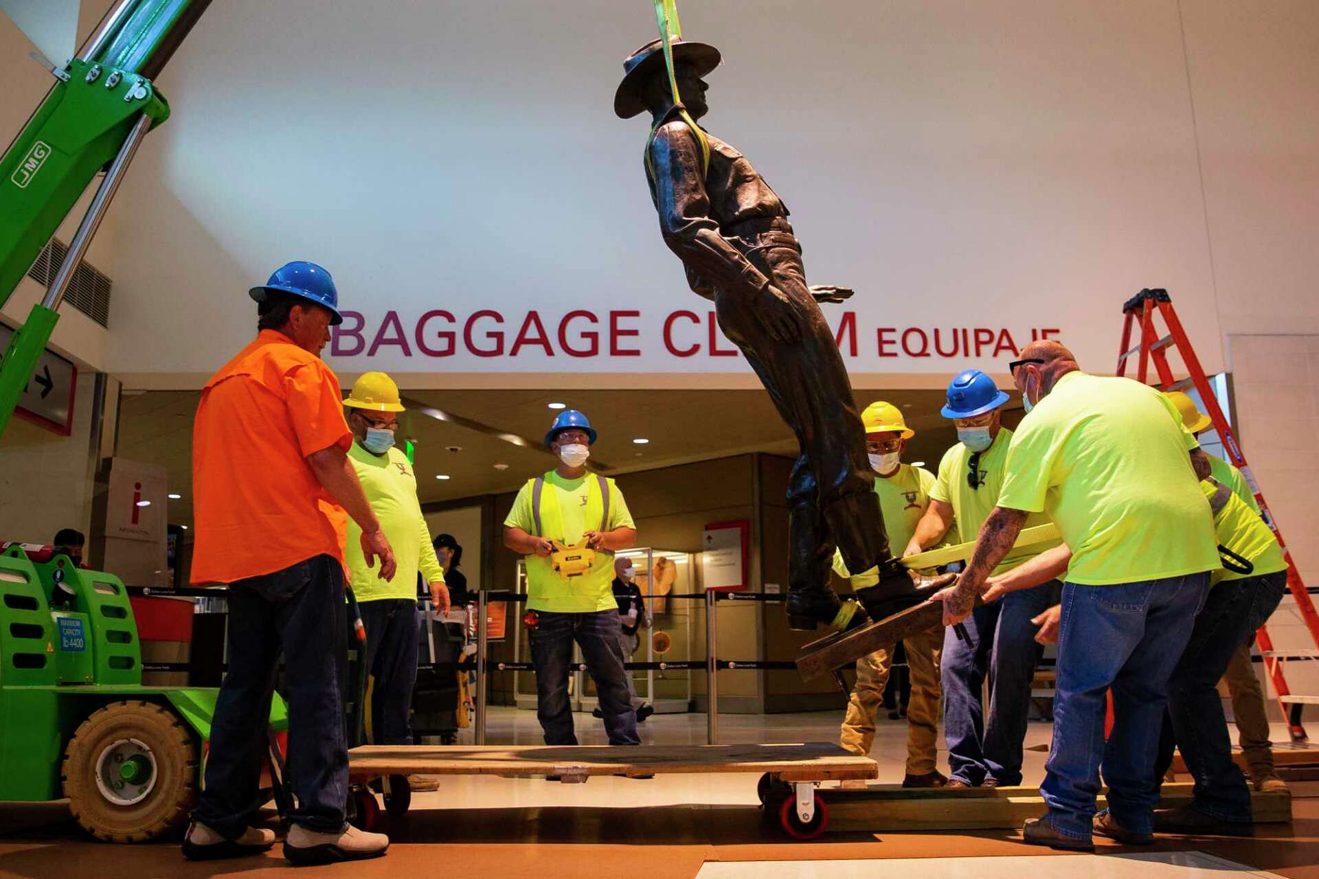 Controversial Statue Returns to Rangers Ballpark