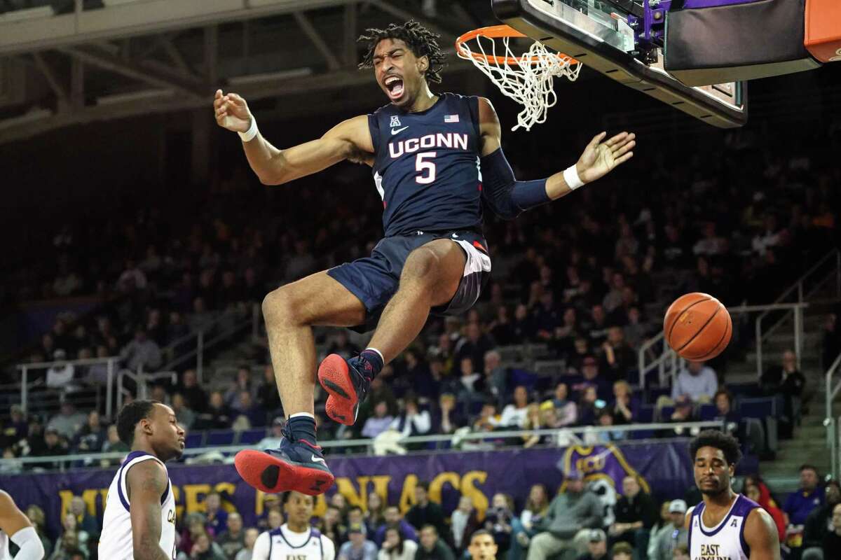 GREENVILLE, NC - FEBRUARY 29: Connecticut Huskies forward Isaiah Whaley (5) dunks the ball during a game between the Connecticut Huskies and the East Carolina Pirates on February 29, 2020 at Williams Arena at Minges Coliseum in Greenville, NC. (Photo by Greg Thompson/Icon Sportswire via Getty Images)