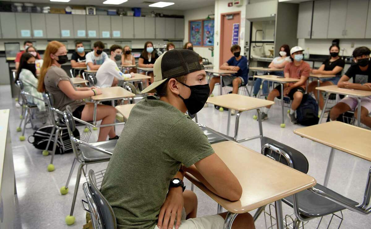 Photos of Fairfield sophomores on the first day of school Monday morning, August 30, 2021.