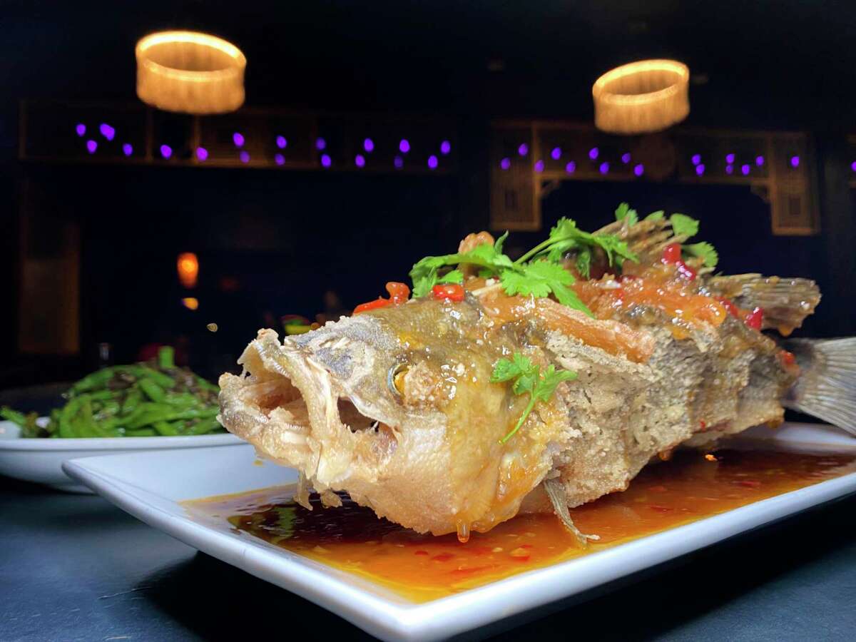 Review Dashi Sichuan Kitchen Bar Shoots For Best San Antonio Chinese Restaurant Title And Almost Scores