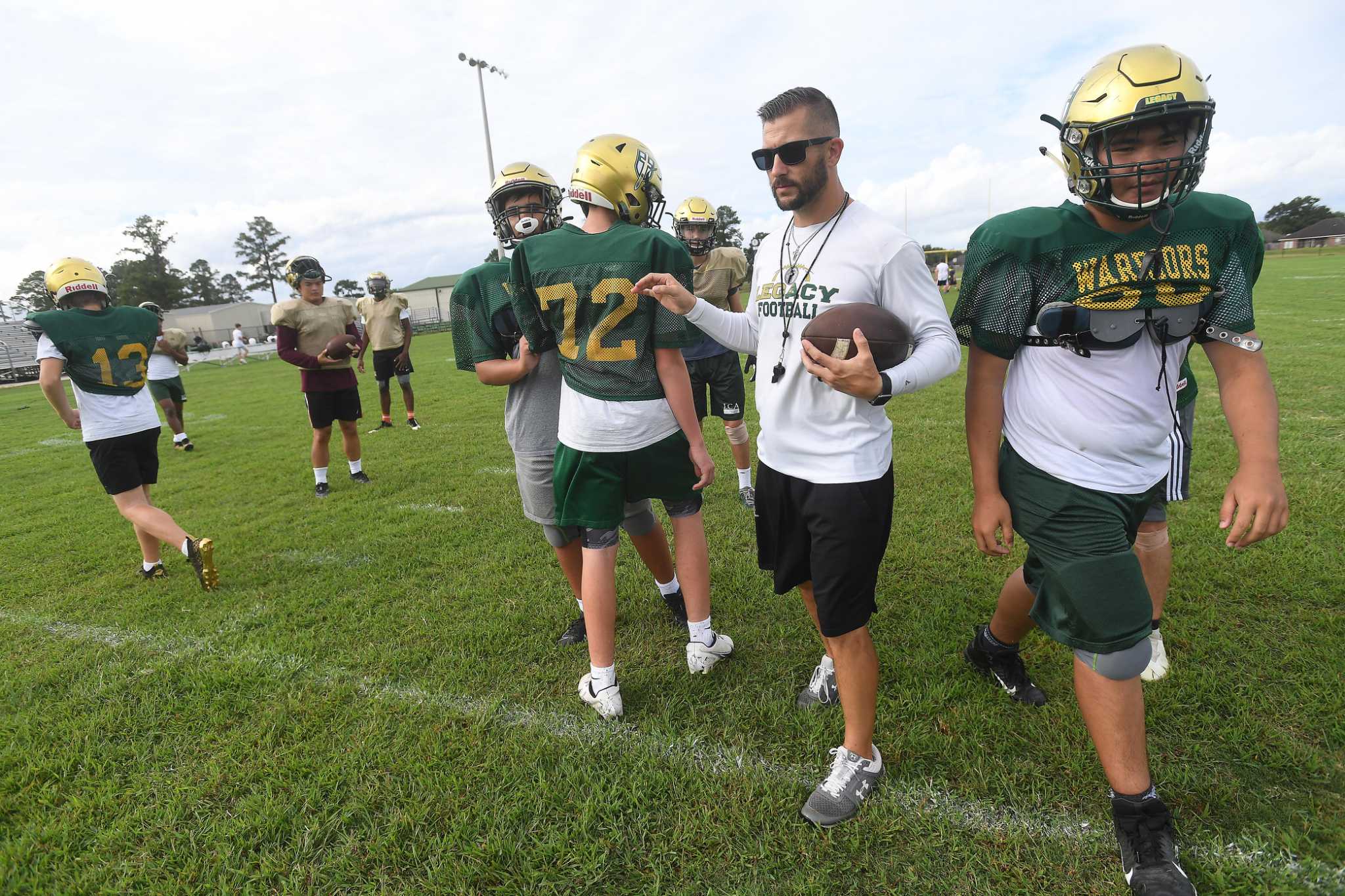 Legacy Christian finding identity in 6 man football