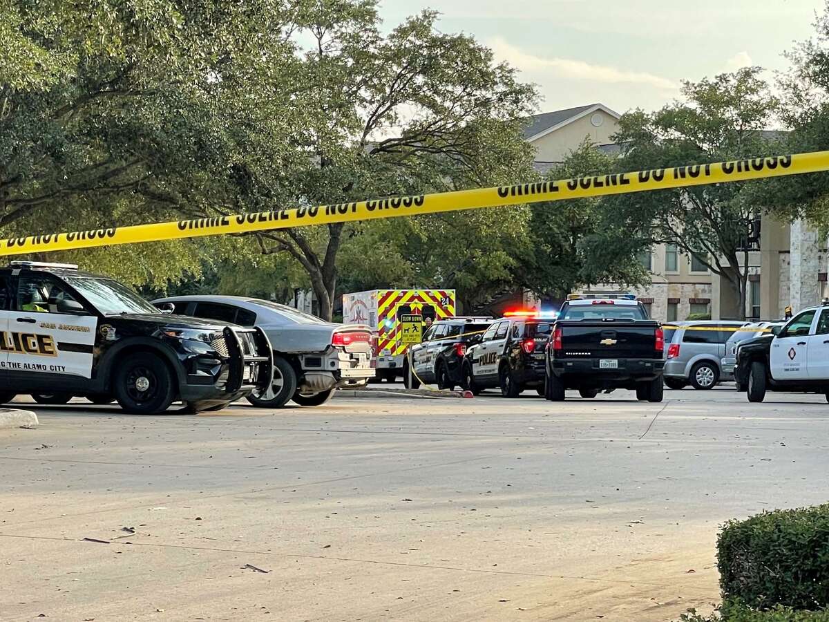 San Antonio police investigate after a late afternoon shootout left one man dead and two in critical condition on Thursday, Sept. 30, 2021, in the 4000 block of Bentley Drive.