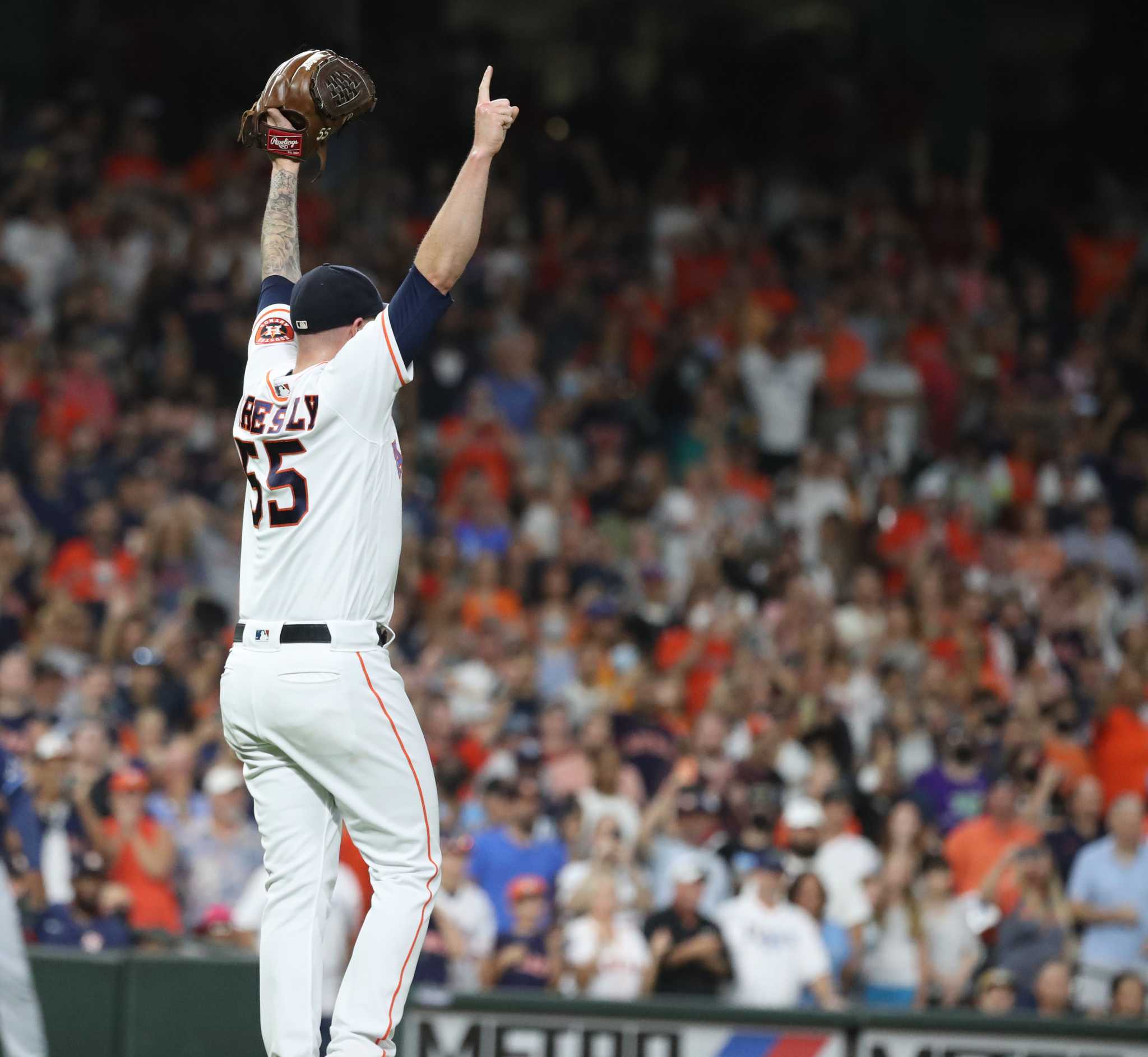 MLB ⚾ on Instagram: AL West CHAMPS. @AstrosBaseball captures its 4th  division title in 5 years. #CLINCHED