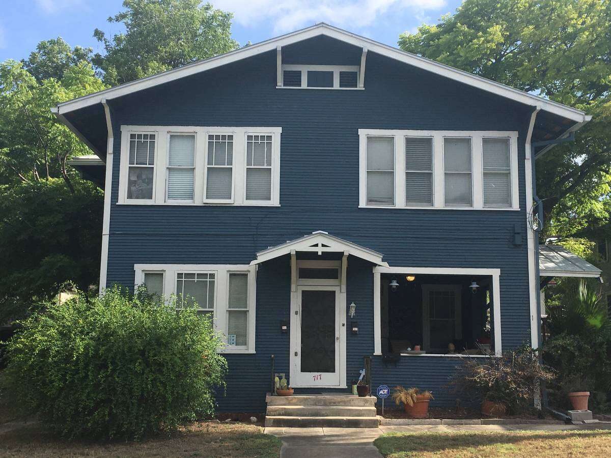 Looking for a one-bedroom rental near some of San Antonio's destination spots.
