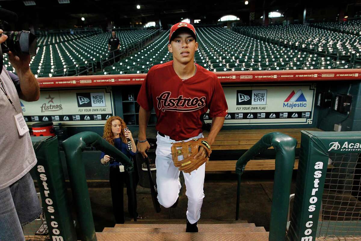 Superstitious? Houston Astros fans reveal their superstitions ahead of ALCS  Game 3