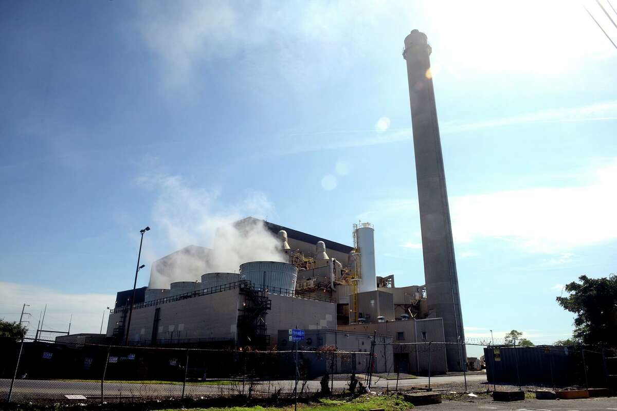 CT landfill expansion plan faces opposition