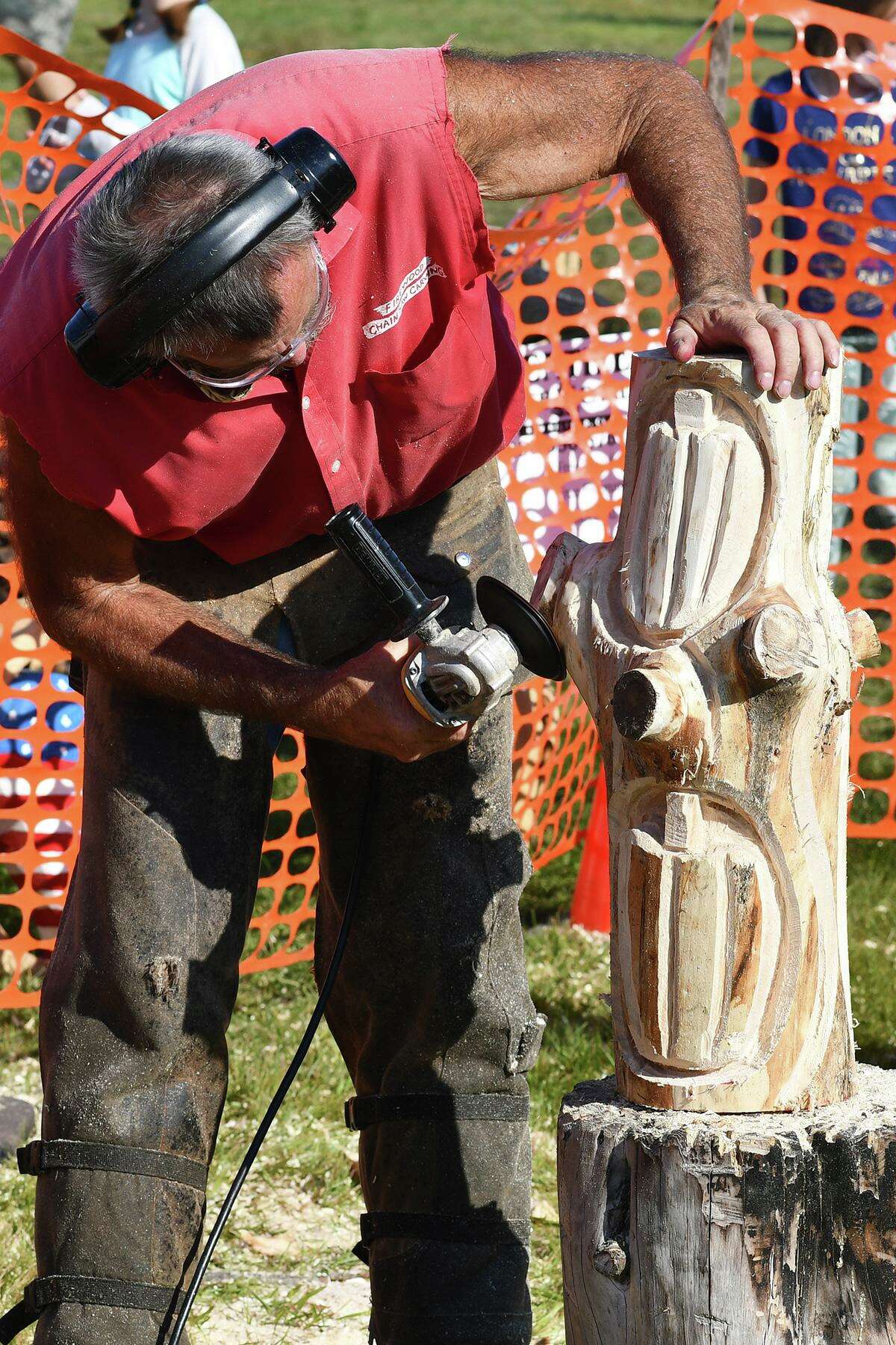 A wood artist creates a sculpture during the 2021 Harwinton Fair, which returns for its 165th year, Sept. 30-Oct. 1. The fairgrounds are located on Locust Road, Harwinton. 