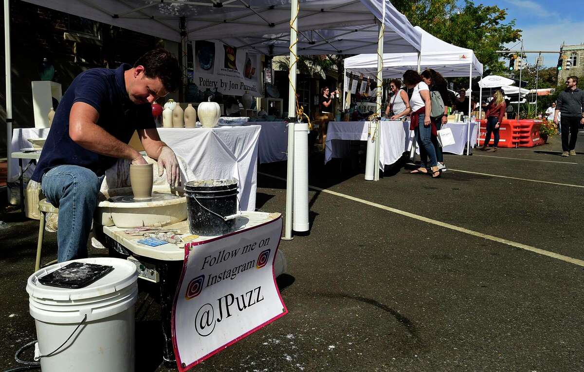 In Photos Arts & Crafts on Bedford draws visitors to Stamford