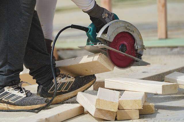 Inflation forces builders to take it slow - Vimarsana News