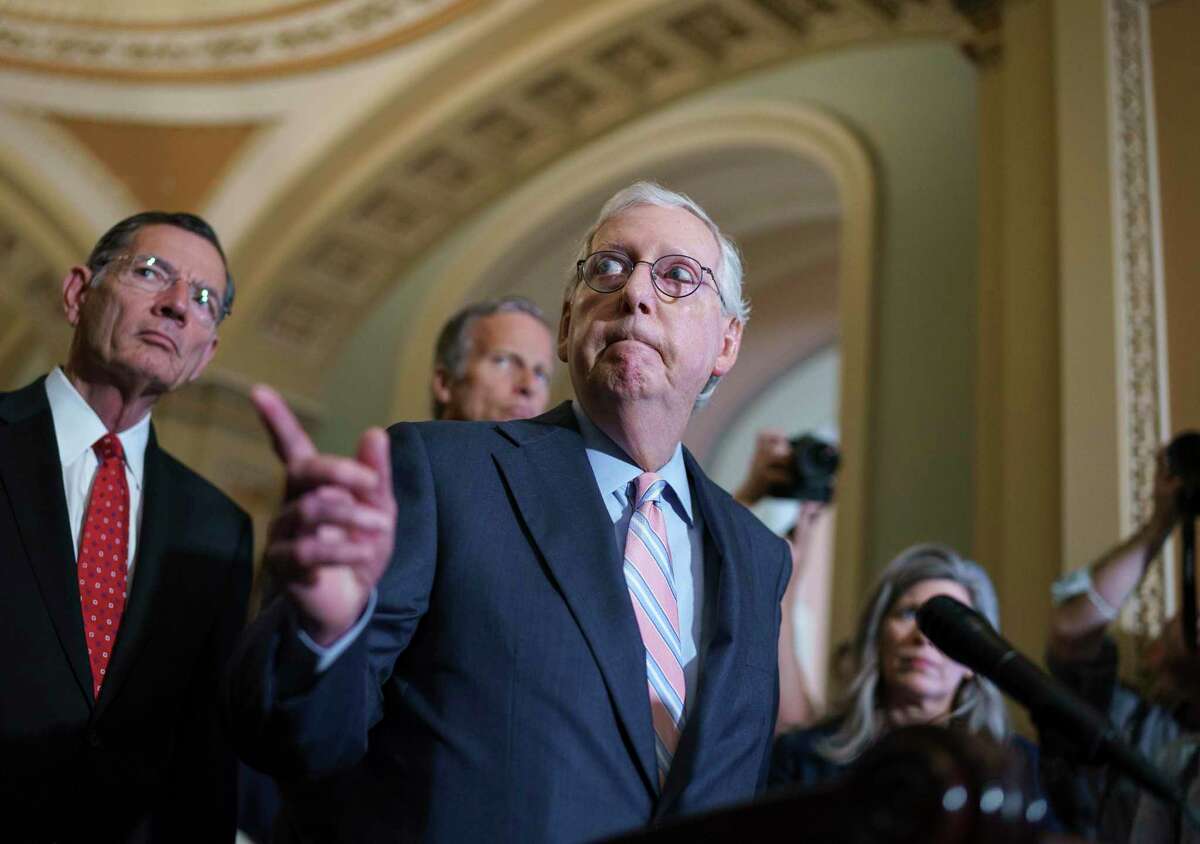 A reader said Senate Minority Leader Mitch McConnell and others need to use teamwork in raising the debt limit.