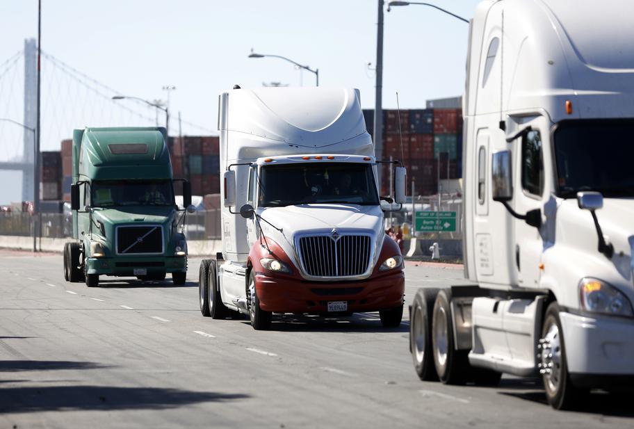 High court declines to take up objections to California law on treating truckers as employees - Vimarsana News