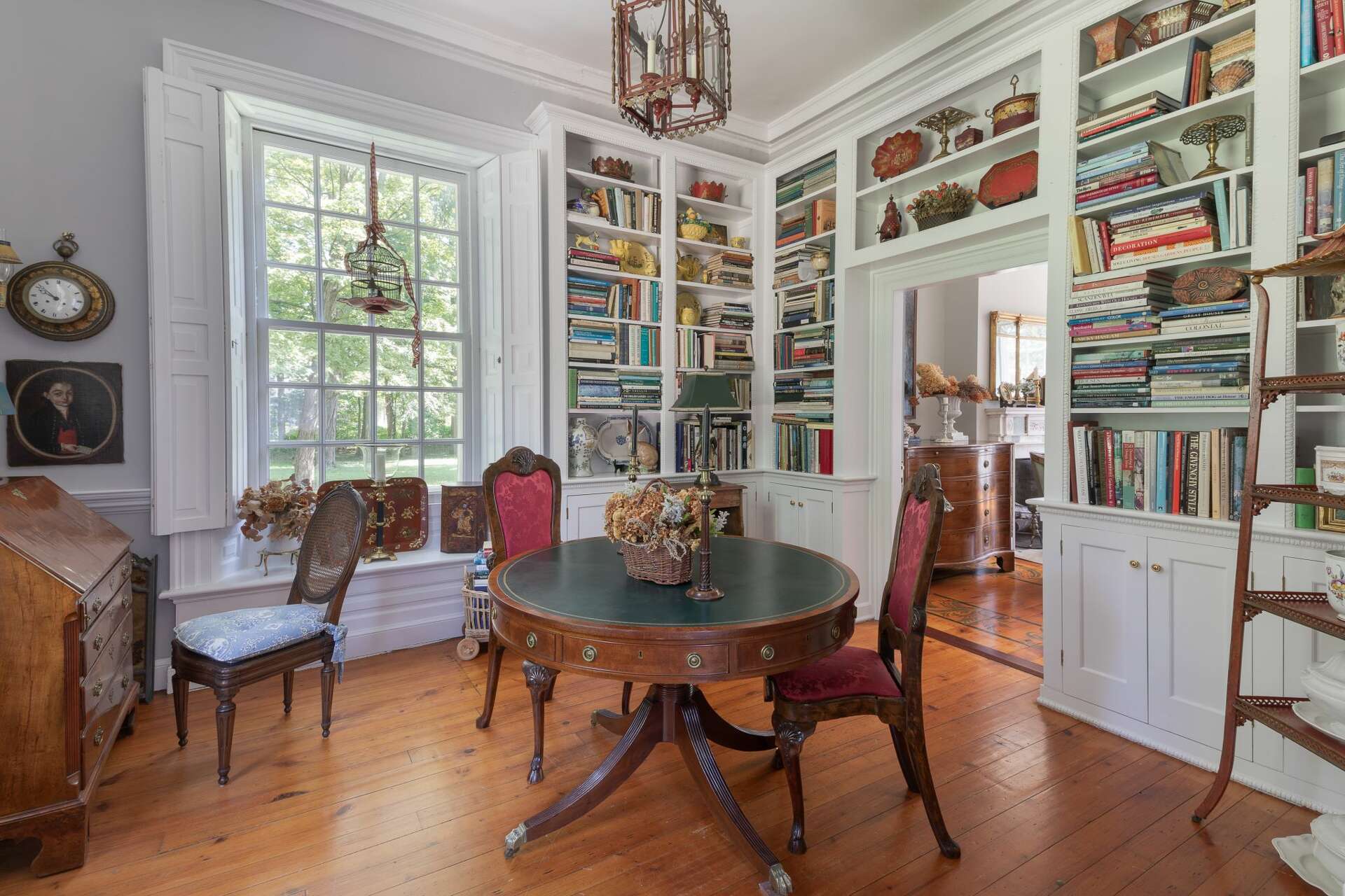 For sale: Kinderhook mansion that hosted an American enemy