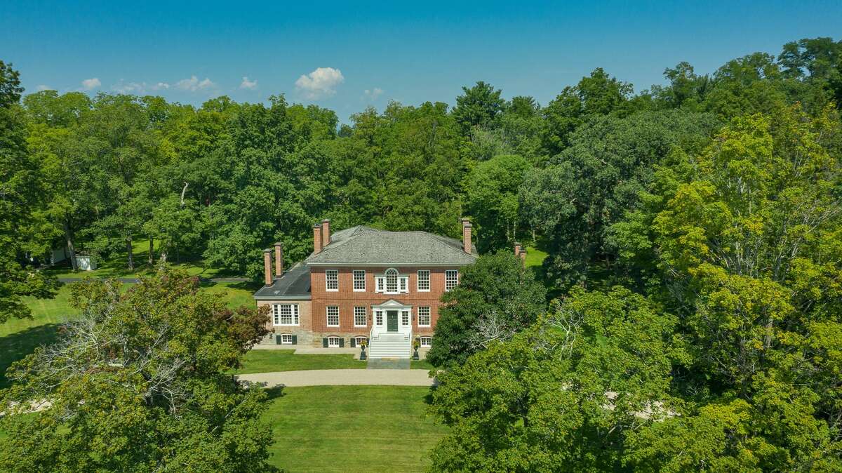 For sale Kinderhook mansion that hosted an American enemy