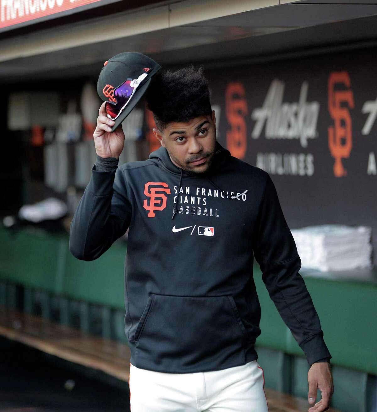 Giants vs. Dodgers: How the lineups, rotations, bullpens, benches
