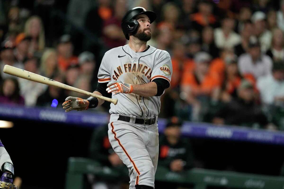 Brandon Belt's 18th inning home run lifted the Giants to a win