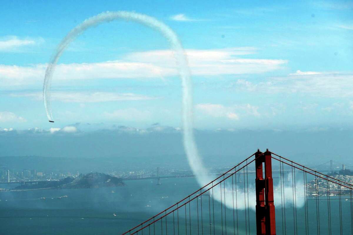 How much do Blue Angels flying in SF's Fleet Week cost taxpayers? The US Navy Blue Angels practice above San Francisco Bay in 2021. Pilots use “smoke oil” to accentuate their trails.