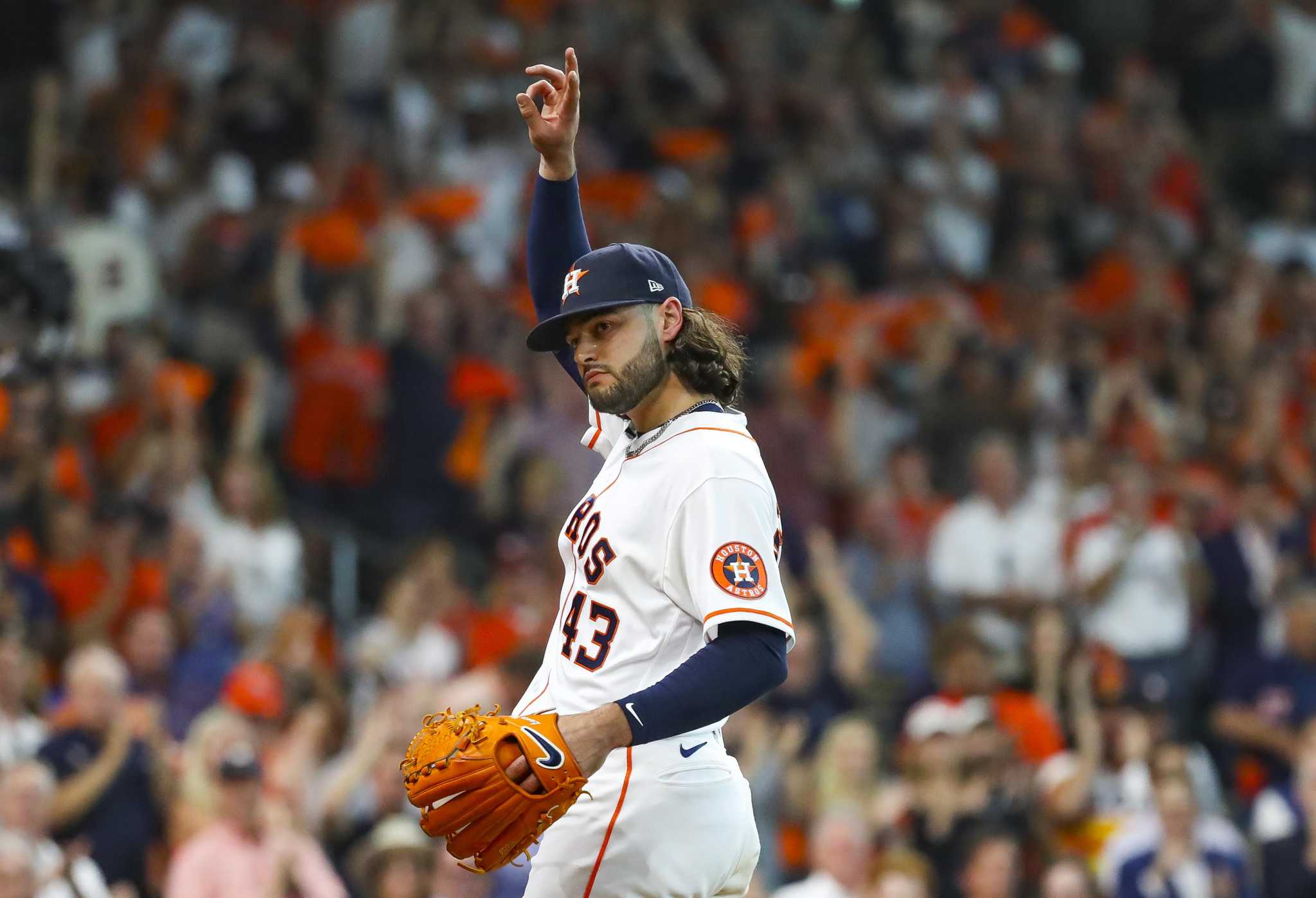 Former Houston Astros pitcher Mike Scott throws out the ceremonial