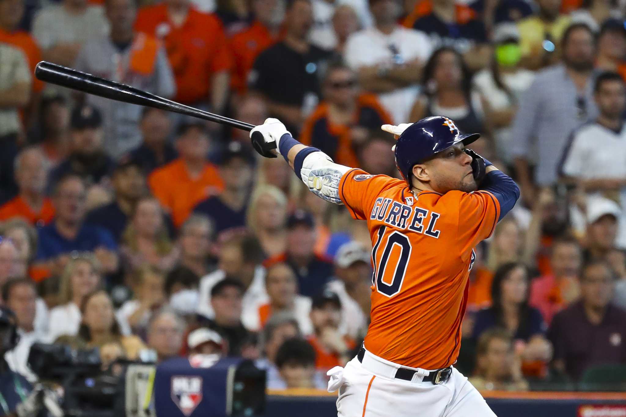 Astros insider: Why Dusty Baker kept Yuli Gurriel on the bench