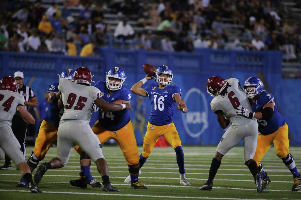 Nick Nash threw three touchdown passes in San Jose State's 37-31 win over New Mexico State on Saturday night.