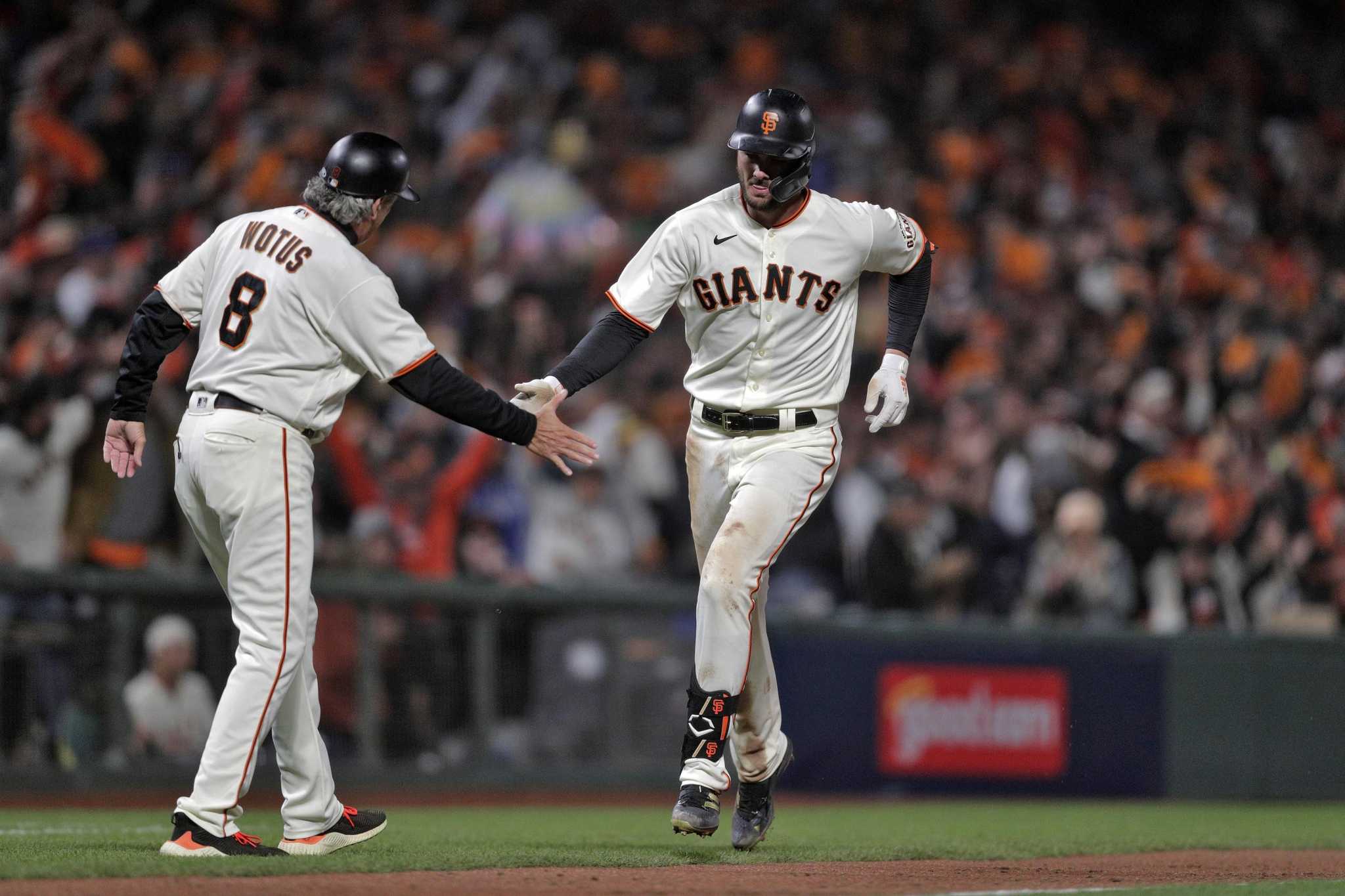 Kris Bryant and Giants pull off their biggest ninth-inning
