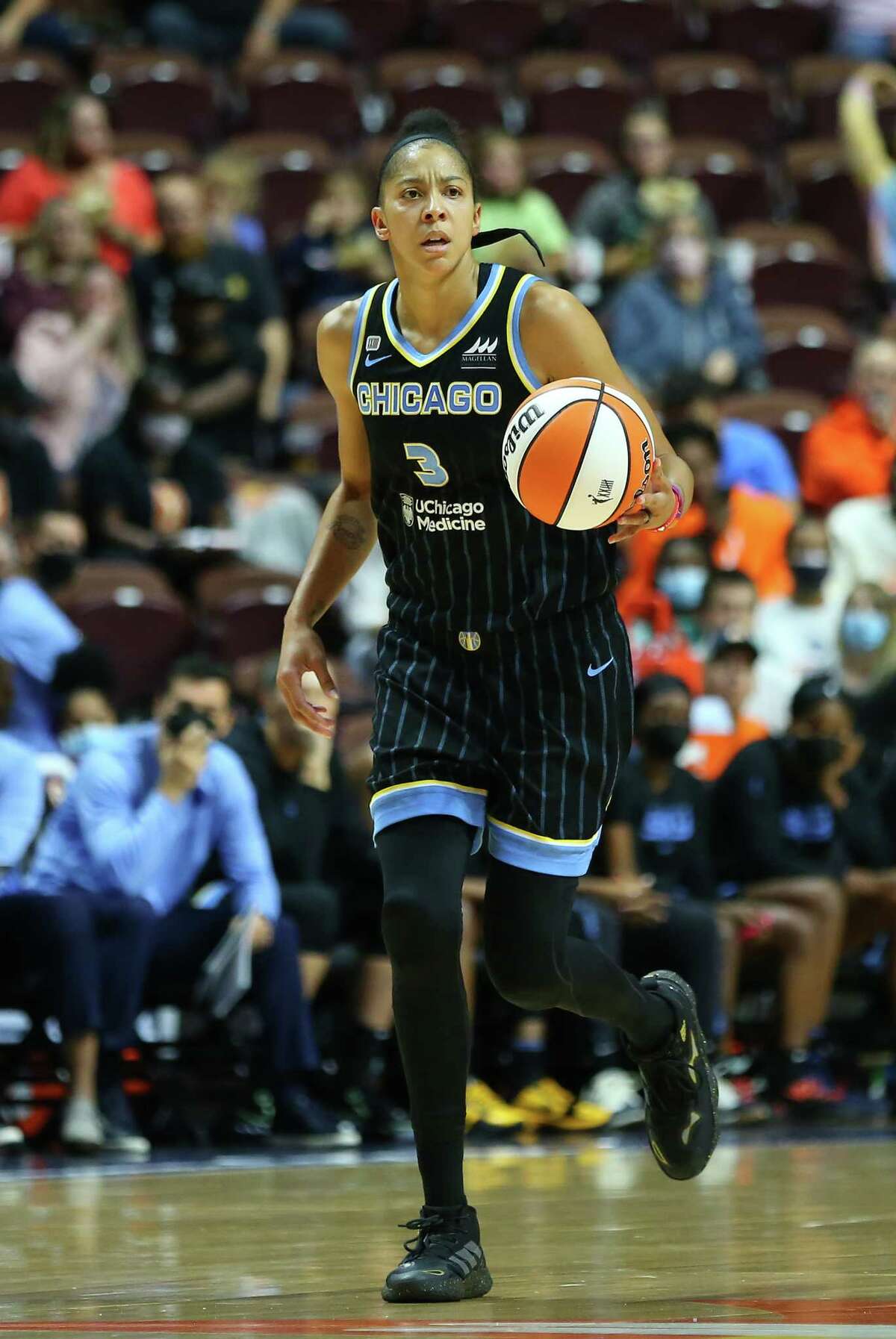 Naperville legend Candace Parker to sign with Las Vegas Aces