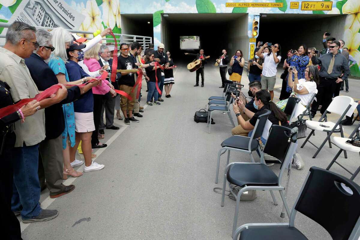 New mural about Houston civil rights leader brings life to an old tunnel
