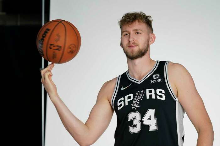 jock landale spurs jersey