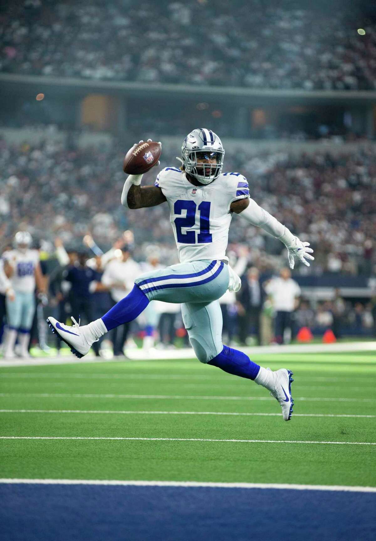 Cowboys running back Ezekiel Elliott rushed for 110 yards and scored on this 13-yard touchdown run in the third quarter.