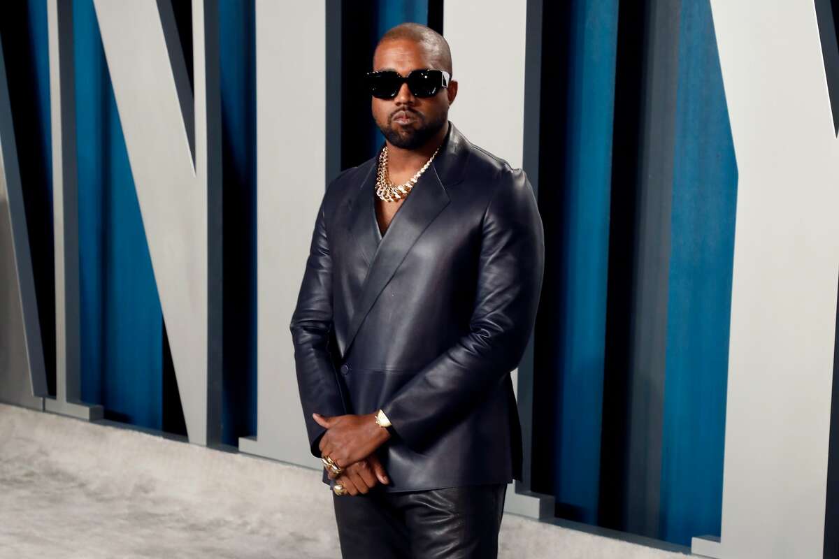 Kanye West attends the 2020 Vanity Fair Oscar Party at Wallis Annenberg Center for the Performing Arts on February 09, 2020 in Beverly Hills, California. 