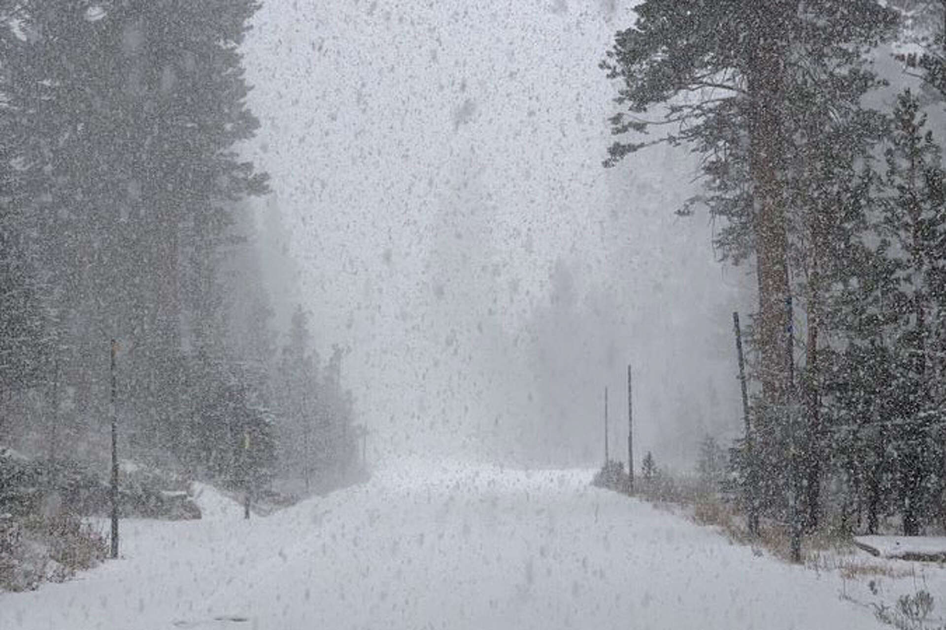Snow bursts continue to pummel the Lake Tahoe Basin