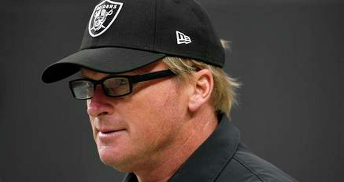 Raiders head coach Jon Gruden