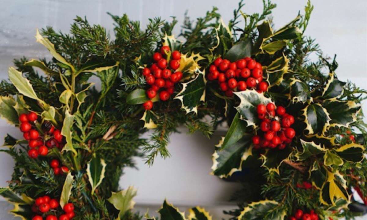 The Greenwich Historical Society's Antiquarius holiday traditions celebrate decorative arts, design and fashion. Their December events include a holiday wreath making workshop. 