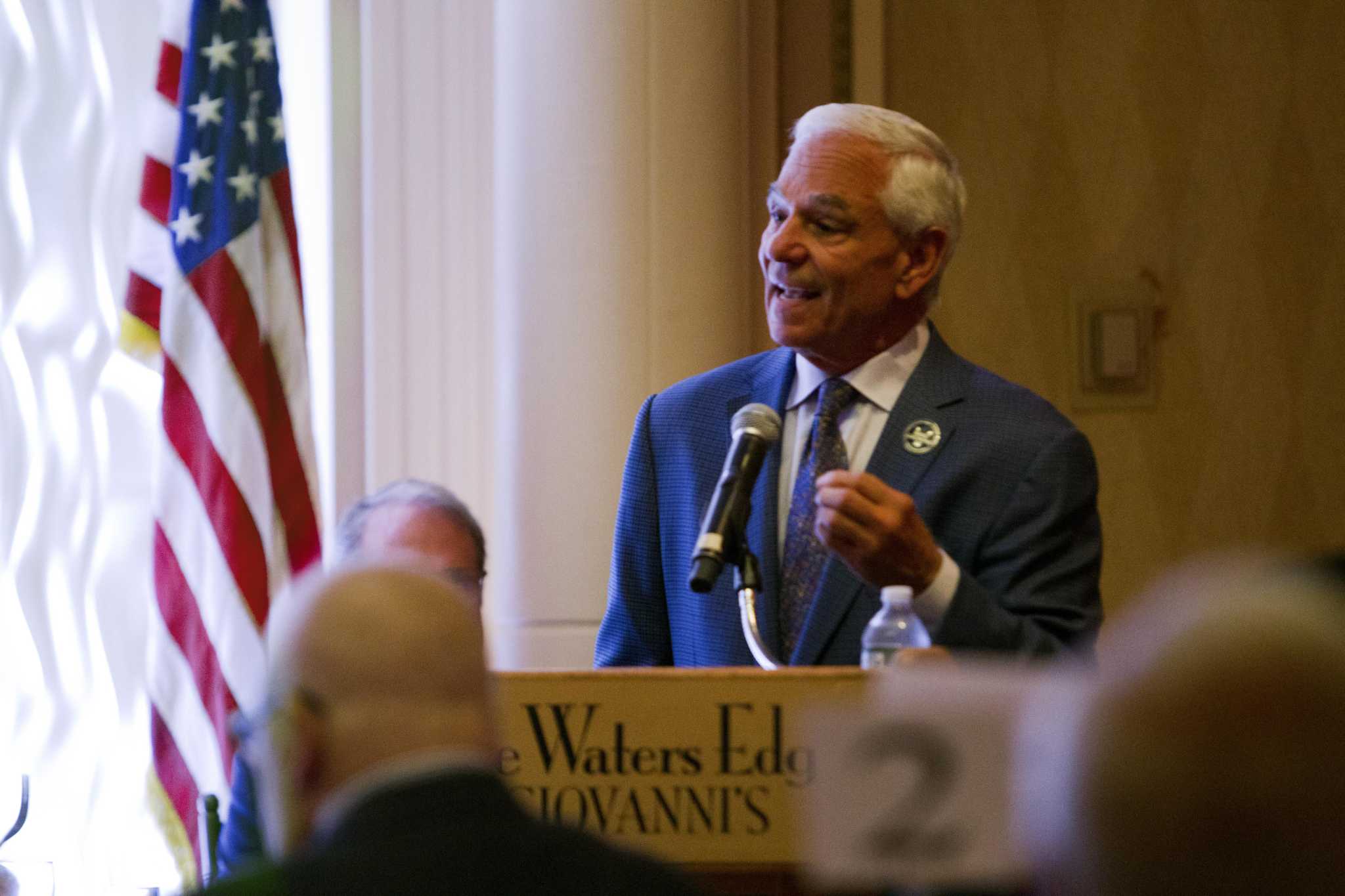 Stamford debate group chooses Bobby Valentine as 'Man of the Year' - Vimarsana News