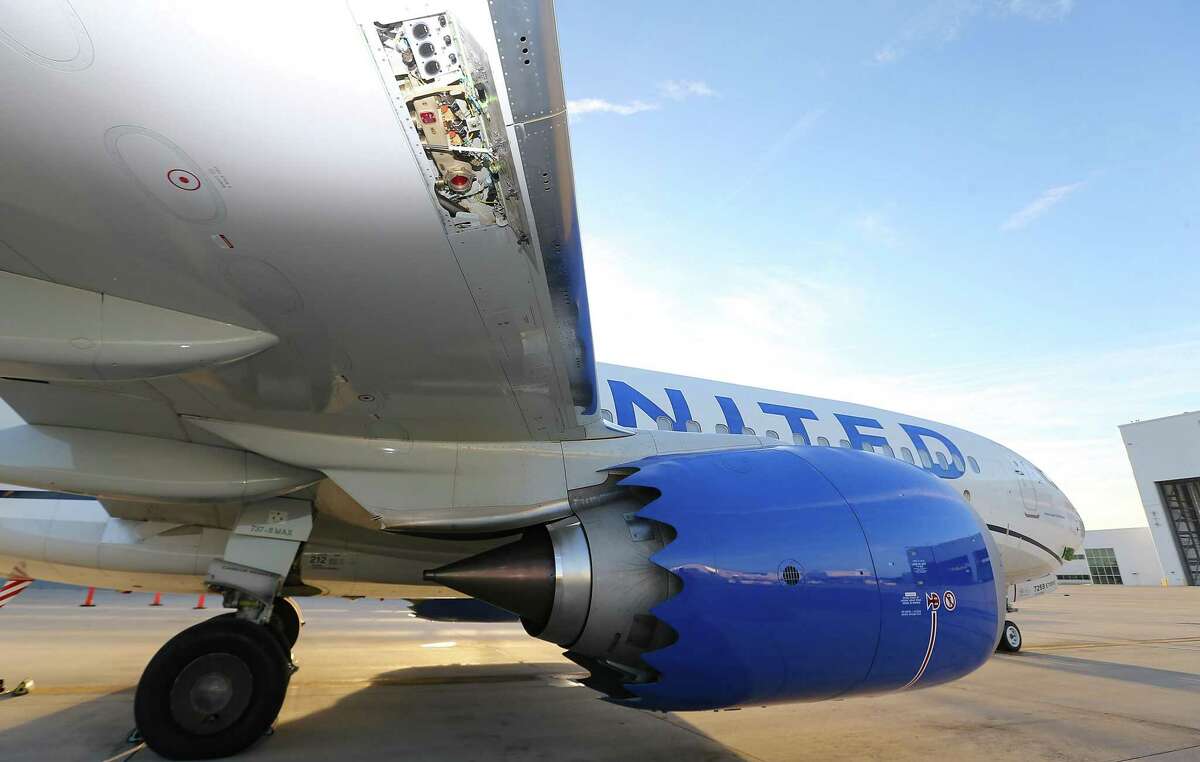 United Airlines flies first commercial jet on sustainable fuel from IAH