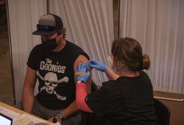 Anti-abortion activists have already sued over California's new law limiting vaccination site protests - Vimarsana News