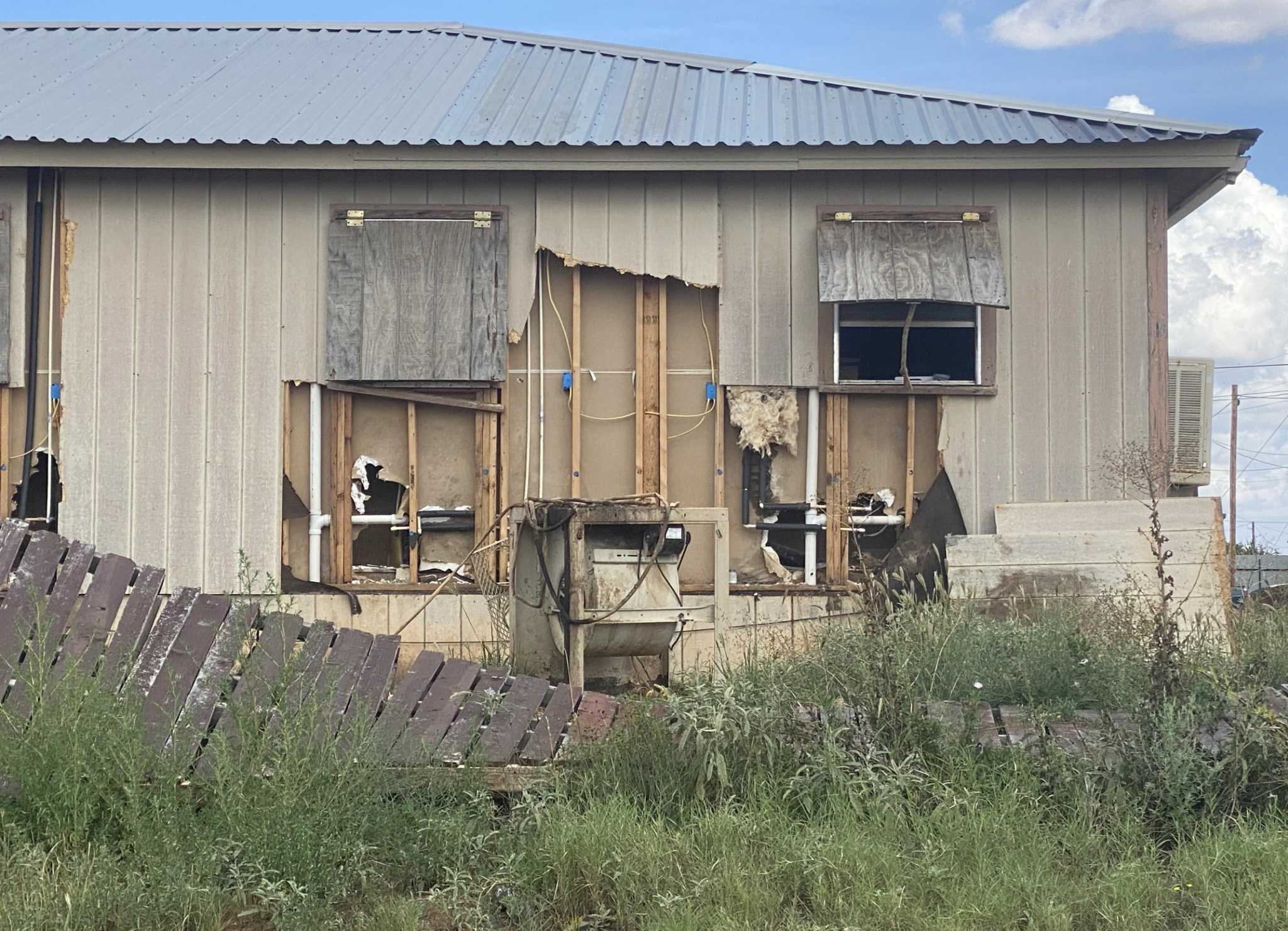Mexican farmworkers sue South Texas labor contractor for unpaid wages, 'dangerous' housing conditions - Vimarsana News
