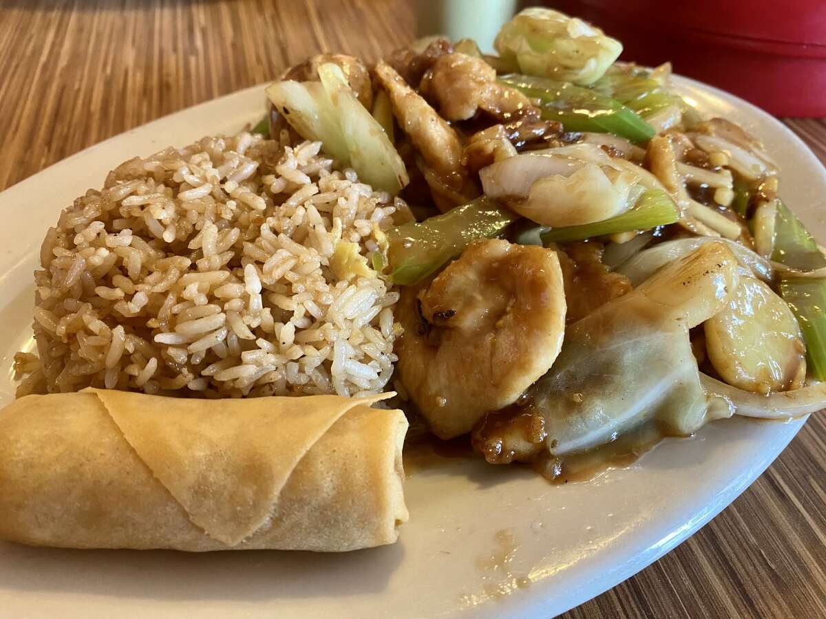 we-tried-san-antonio-s-chinese-mexican-grill-here-s-how-it-went