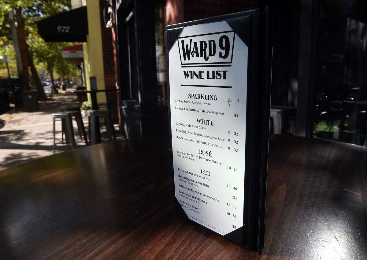 J. P. Dempsey’s on State Street in New Haven was remodeled and renamed Ward 9. Owned by Carmela Buono and her husband, Dennis “Disko” Beaulieu, the bar/restaurant has outdoor seating.