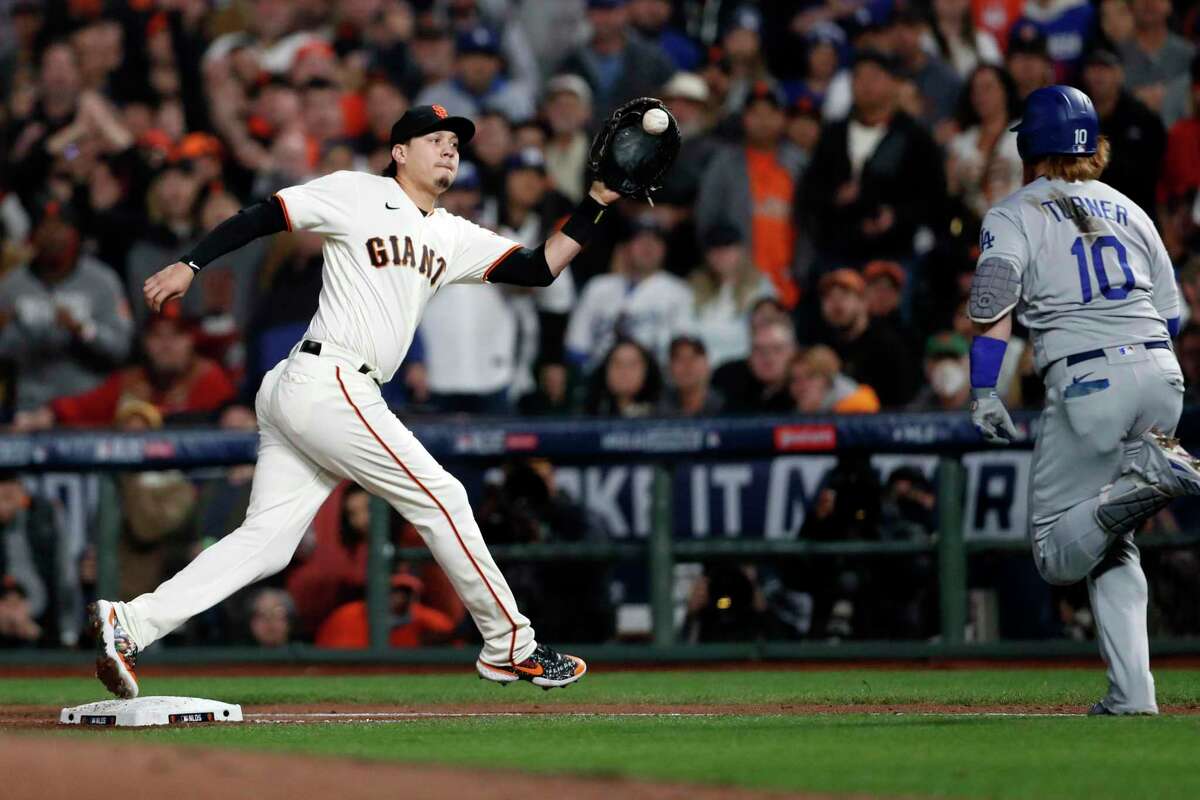 Giants' Logan Webb frustrates Dodgers in Game 1 of NLDS