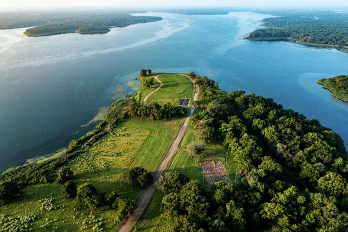 The largest private lake In Texas is on the market near Dallas. 