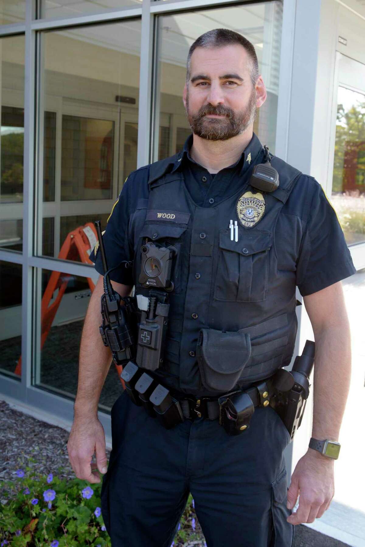Newtown Police Ct - 90xmytd