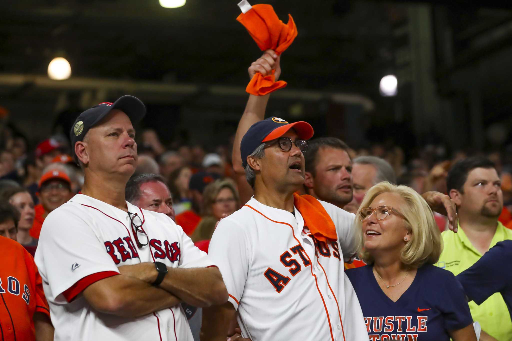 Red Sox fans, Astros faithful square off at Minute Maid for ALCS