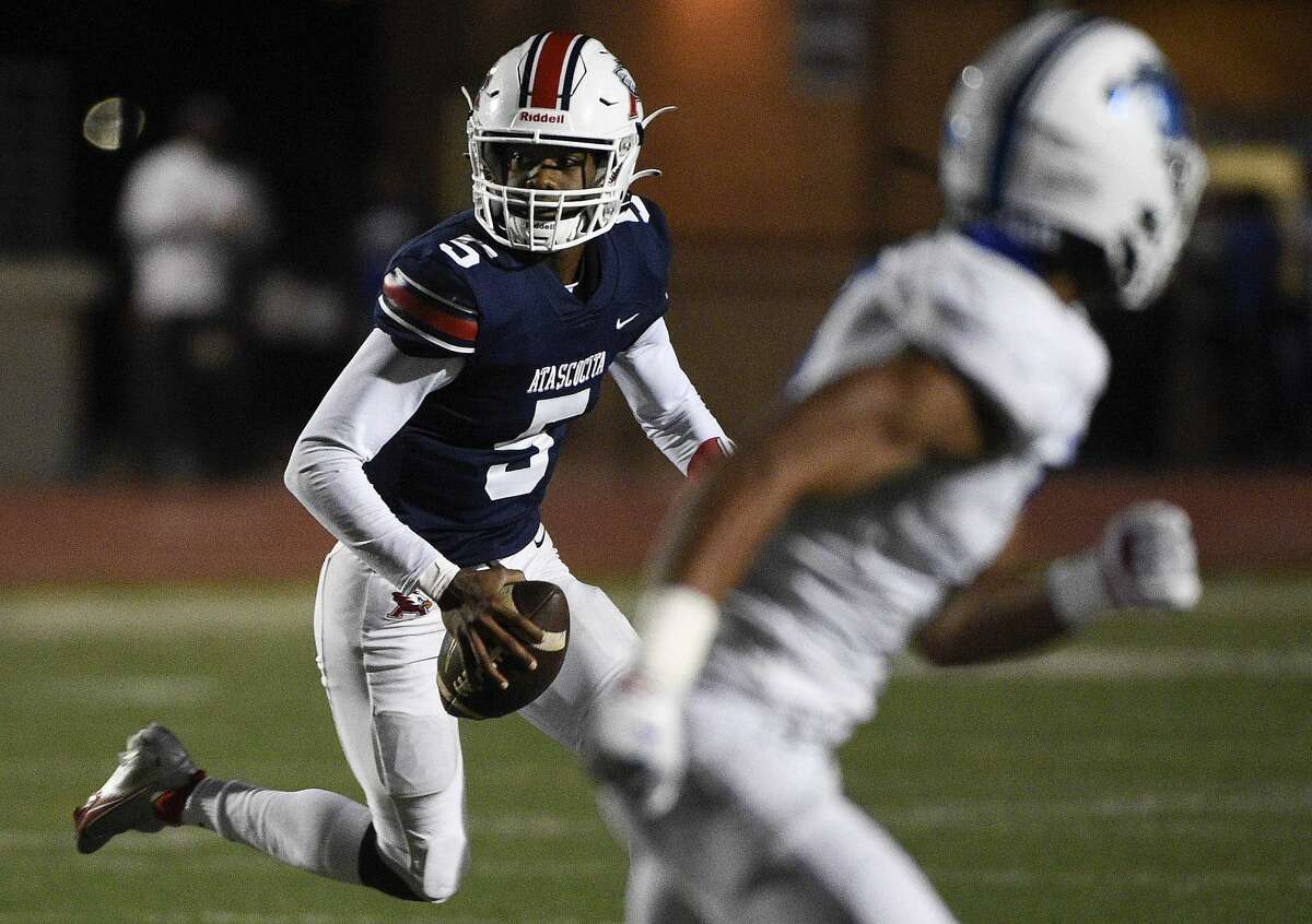 Atascocita uses 3 TDs in final 1:38 of half to overwhelm C.E. King