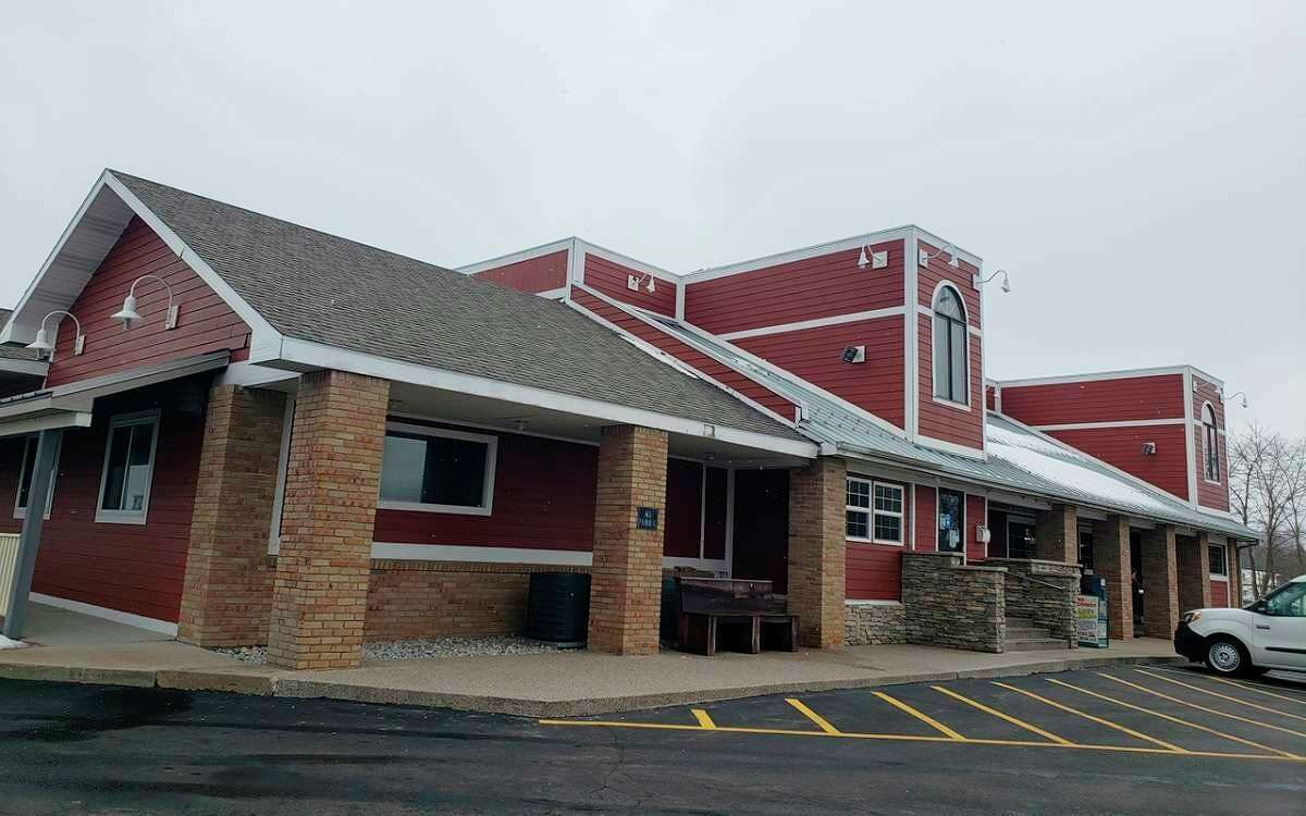 The banquet hall at the Bungalow Inn on U.S. 31 will host a Manistee Area Tea Party meeting on Monday. (File Photo)